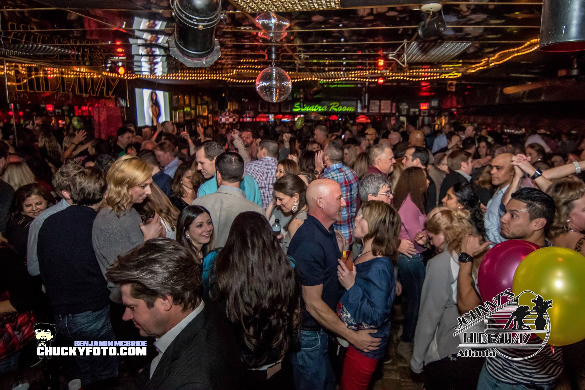 Johnnys Hideaway - Best Places to Dance in Buckhead Atlanta