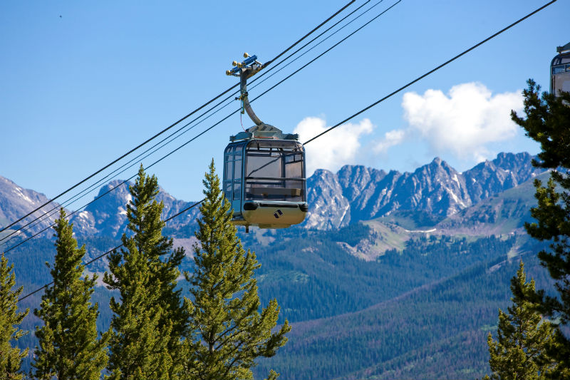 Vail_Eagle_Bahn_Gondola_by_Jack_Affleck.jpg