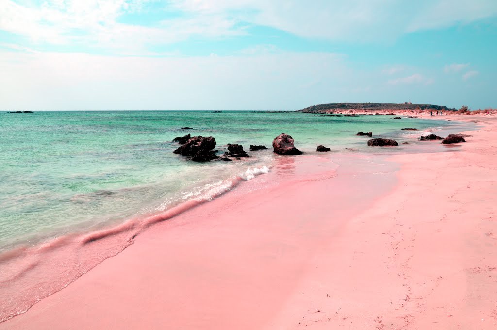 Pink-beach-and-sand-on-Elafonissi-beach-in-Crete-Greece.jpg